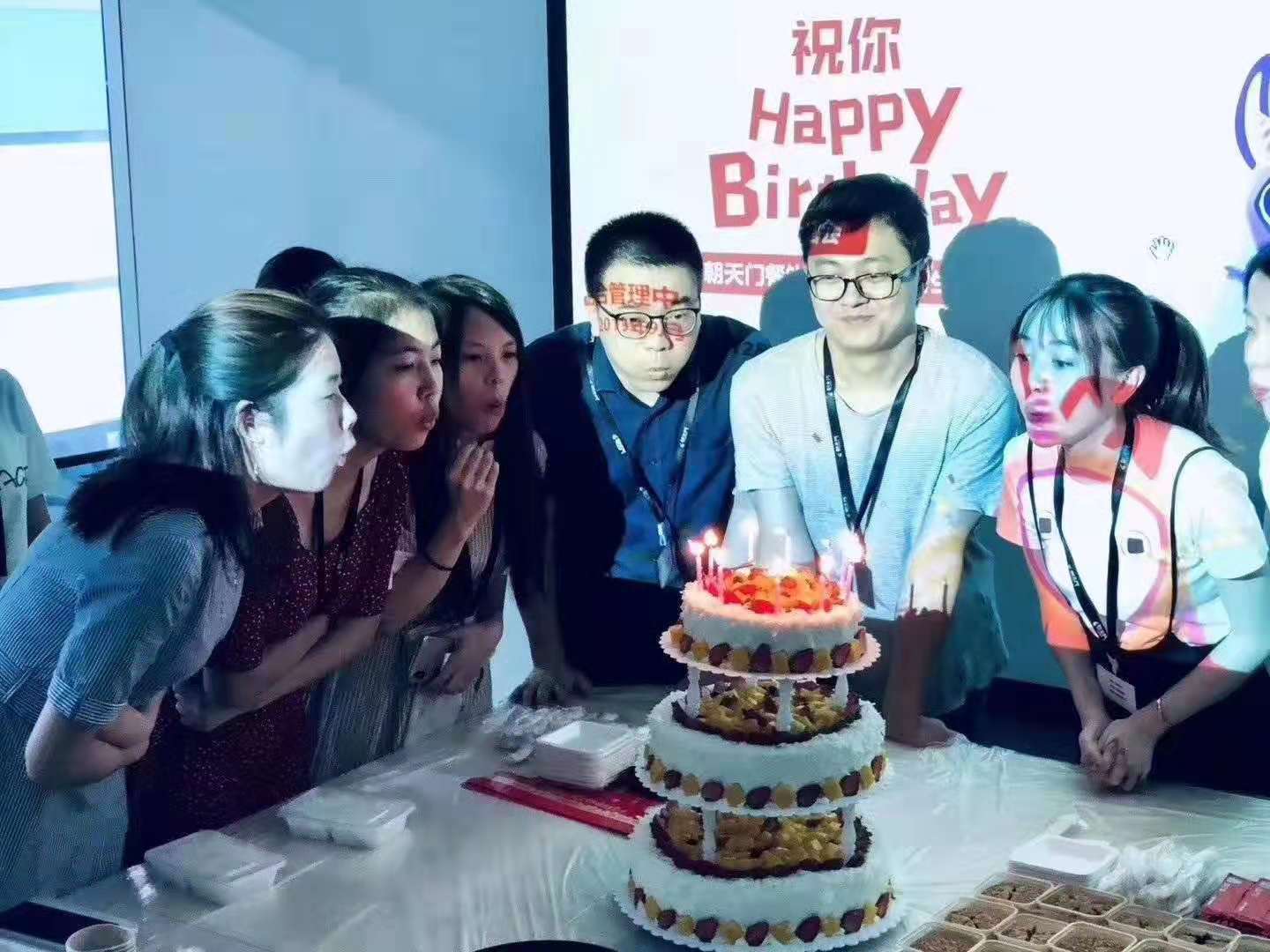 九月生日會(huì)遇上中秋宴，雙倍關(guān)懷雙倍幸福！